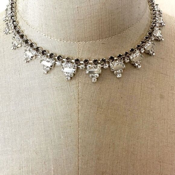 Rhinestone triangle choker necklace - Picture 1 of 6